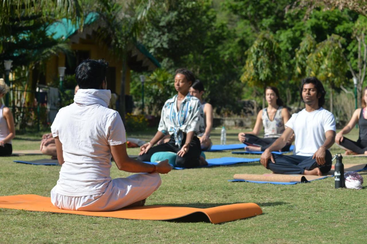 Rishikesh Adiyogi Hotel Buitenkant foto